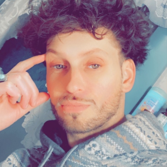 Meet your Posher, Adam - Picture 4 of 6